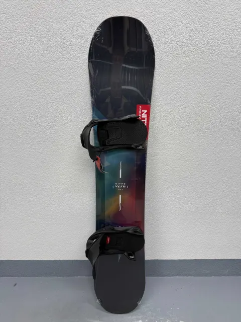placa noua snowboard nitro future team L151cm