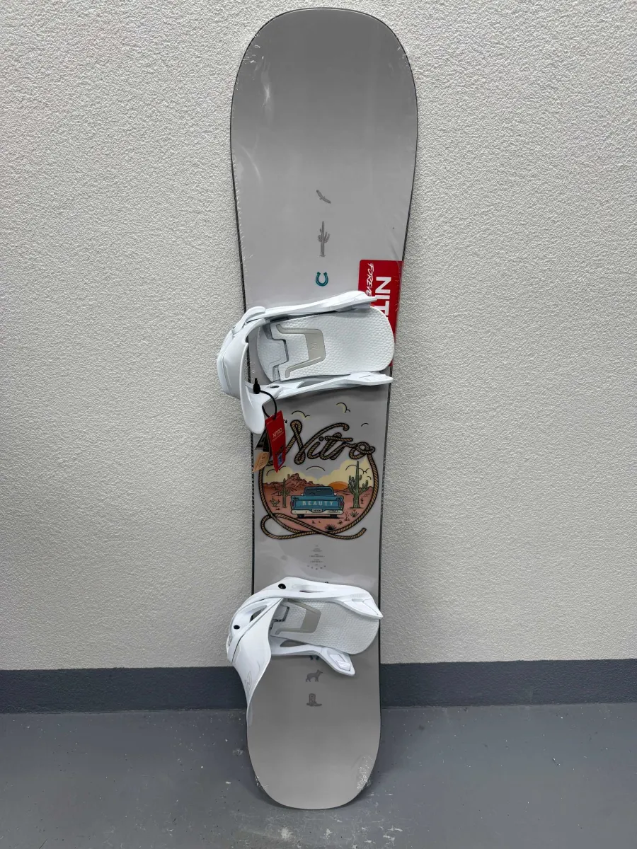 placa noua snowboard nitro beauty L147cm