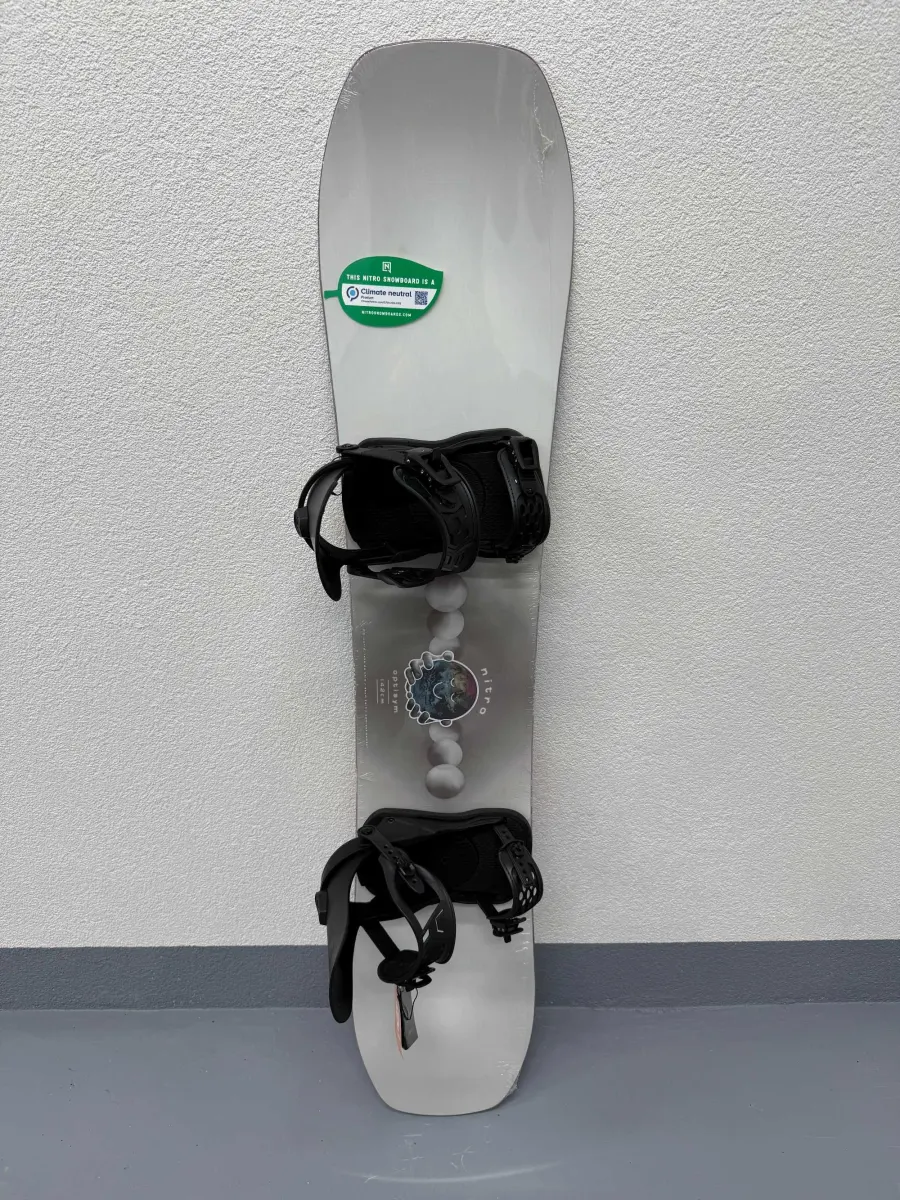 placa noua snowboard nitro optisym L142cm