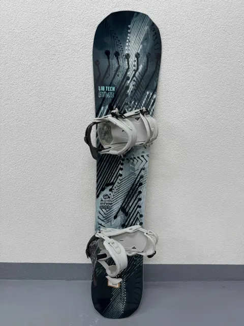 placa snowboard noua lib tech legitimized L154cm
