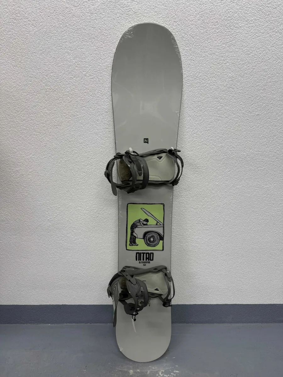 placa noua snowboard nitro alternator L160cm