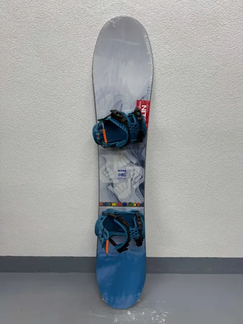 placa noua snowboard nitro santoku L162cm