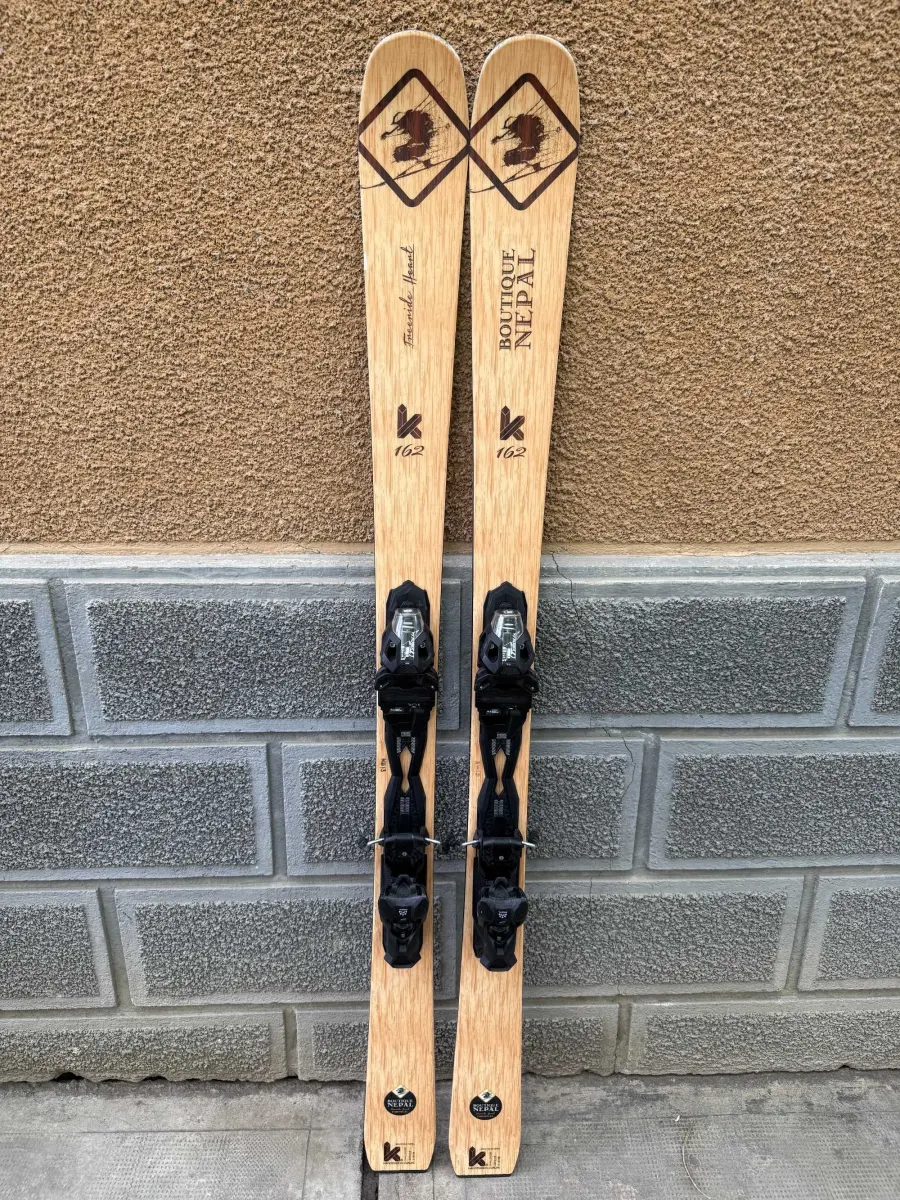 schi kustom skis L162cm