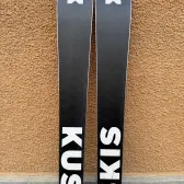 schi kustom skis L182cm