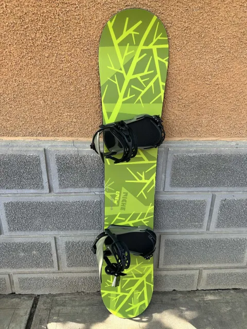 placa noua snowboard niche knew L154cm